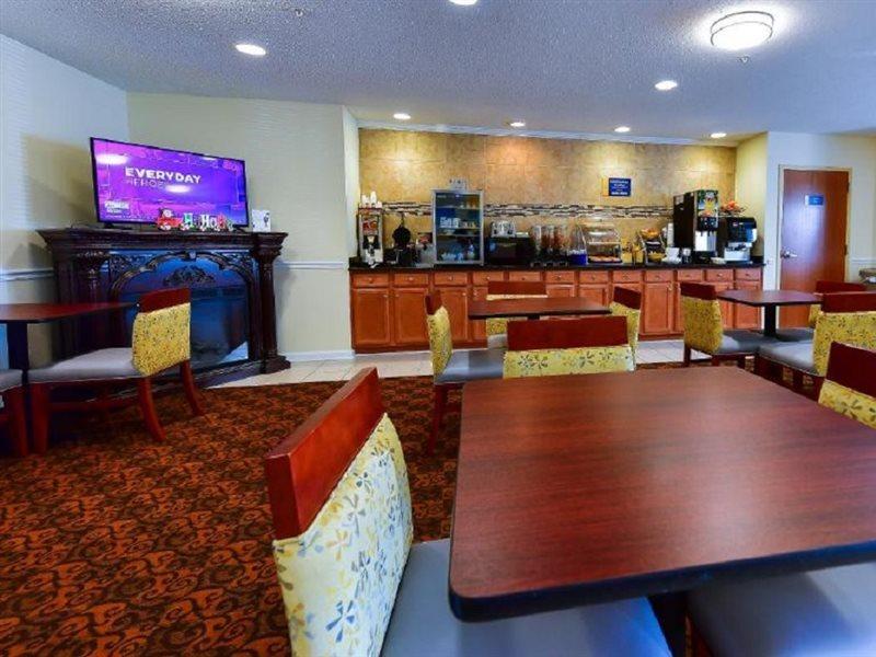 Days Inn By Wyndham Greensboro Nc מראה חיצוני תמונה