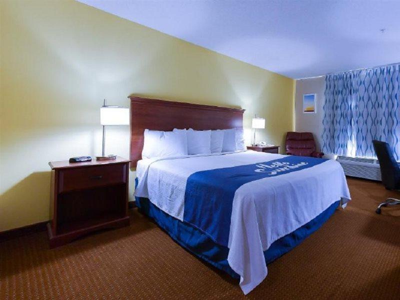 Days Inn By Wyndham Greensboro Nc מראה חיצוני תמונה