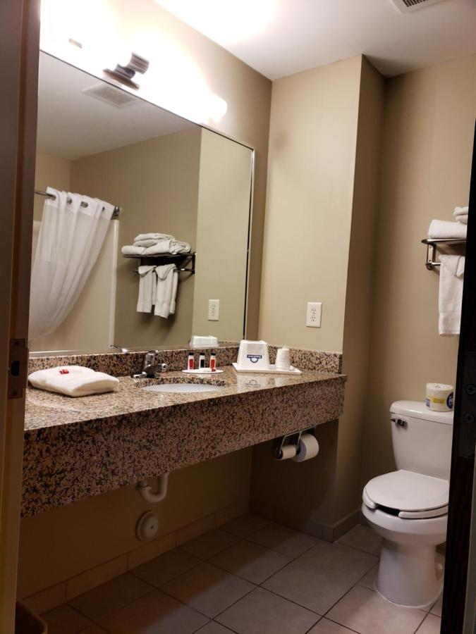 Days Inn By Wyndham Greensboro Nc מראה חיצוני תמונה