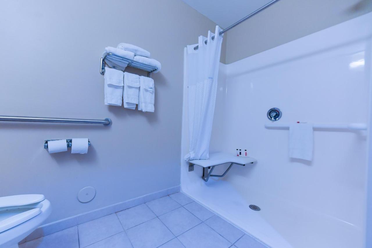 Days Inn By Wyndham Greensboro Nc מראה חיצוני תמונה