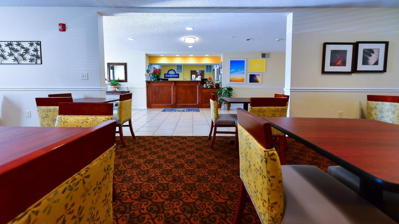 Days Inn By Wyndham Greensboro Nc מראה חיצוני תמונה