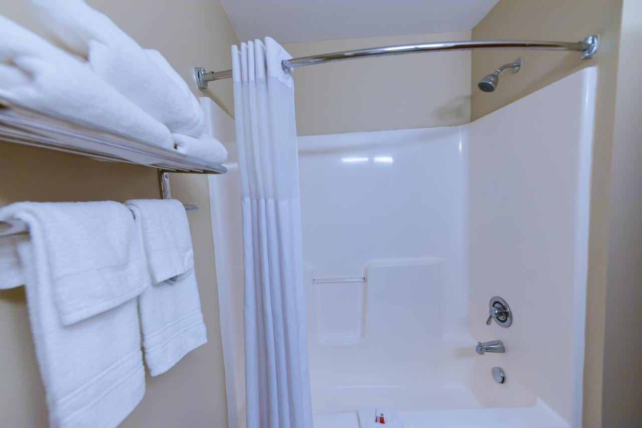 Days Inn By Wyndham Greensboro Nc מראה חיצוני תמונה
