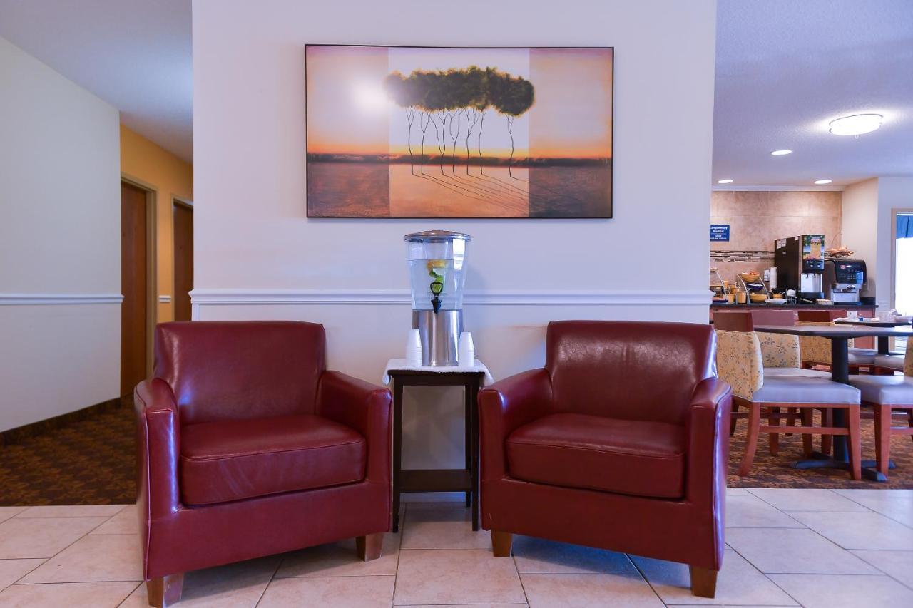 Days Inn By Wyndham Greensboro Nc מראה חיצוני תמונה